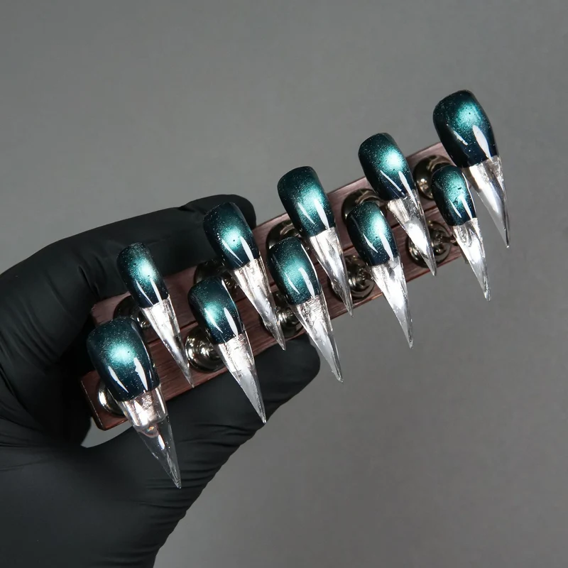 Stiletto Press-On Nagelset mit Glitter- und Ombre-Finish
