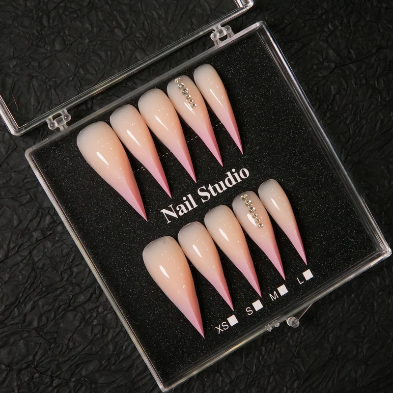 Stiletto Press-On Nagelverstärkungen mit Strassakzenten