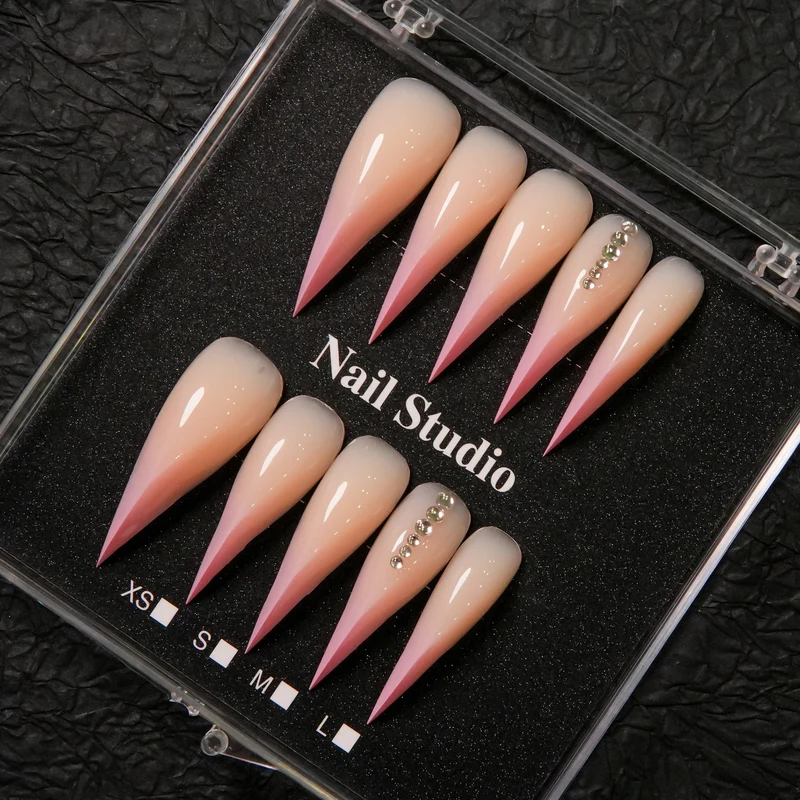 Stiletto Press-On Nagelverstärkungen mit Strassakzenten