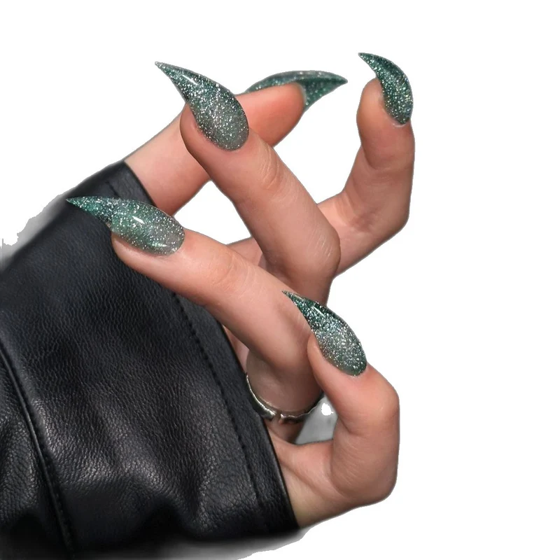 Stiletto Press-On Nagelverstärkungen mit Edelsteinakzenten