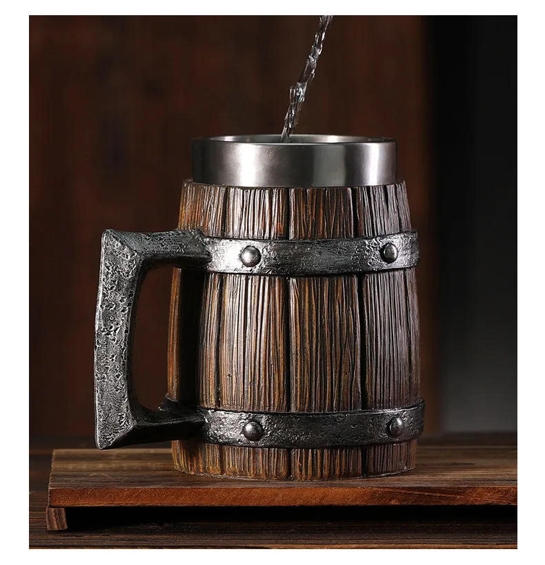 Hölzerner Bierkrug mit Edelstahleinsatz (600 ml) – EichenKrug Oktoberfest 2026