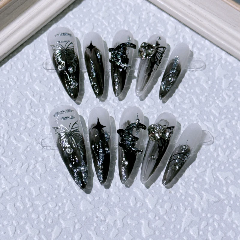 Elegante Druck-Nagelspitzen