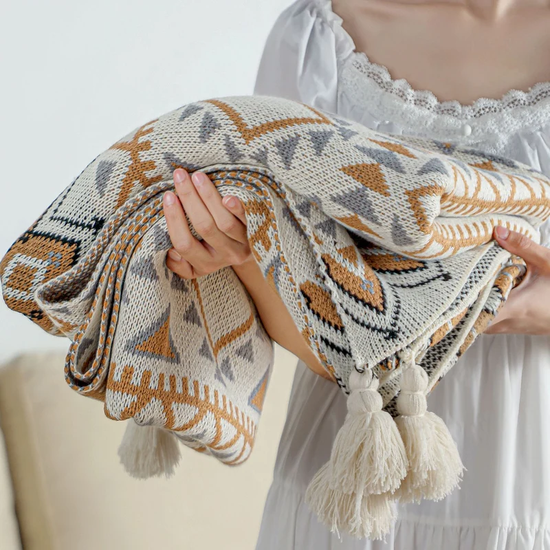 Dekorative geometrische Strickdecke