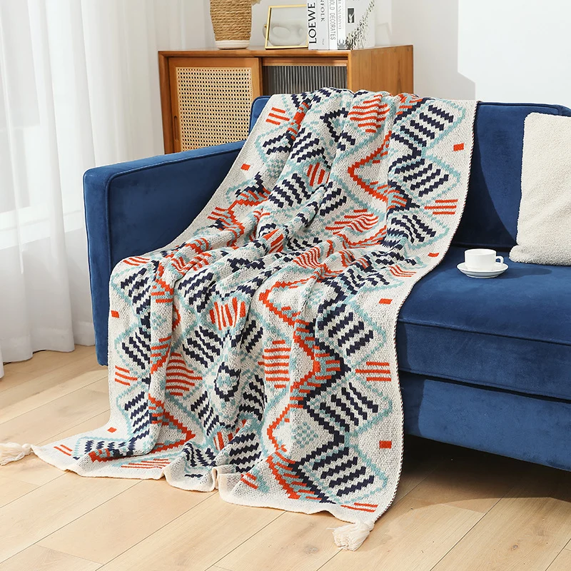 Dekorative geometrische Strickdecke
