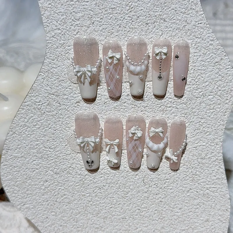 Elegantes Press-On-Nagelkunst-Set