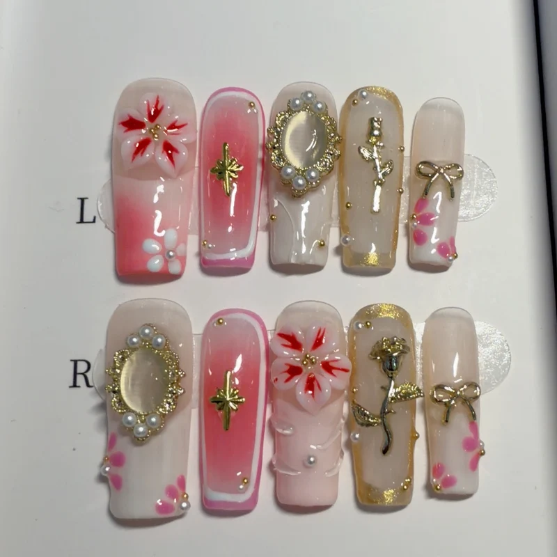 Elegantes blumendesign Press-on-Nagelkunstset