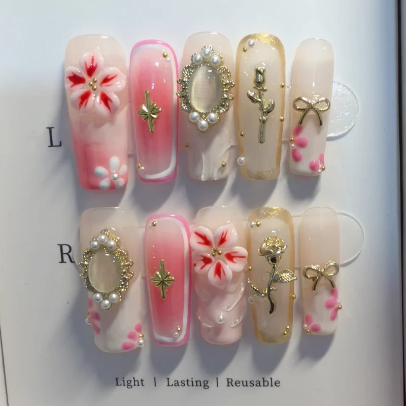 Elegantes blumendesign Press-on-Nagelkunstset