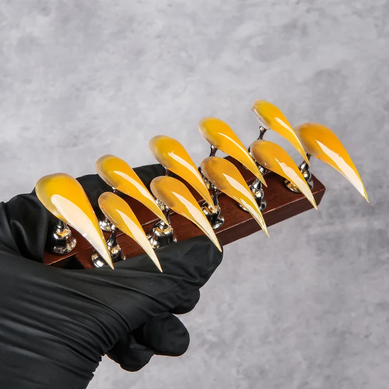 Stiletto Claw Druck-Nägel