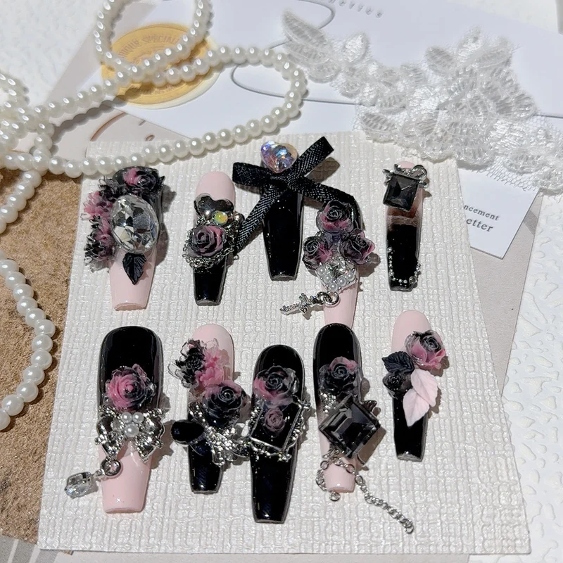 Elegantes dekoratives Press-On-Nagel-Set