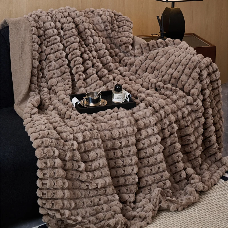 Chunky Strickplüschwurfdecke