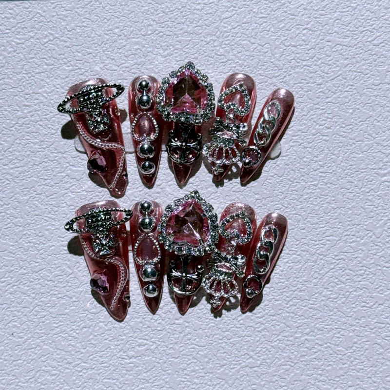 Glamouröse Nagelkunst Verlängerungen