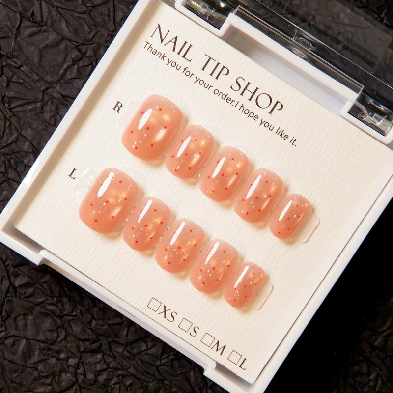 Funkelnde Press-On Nagelspitzen