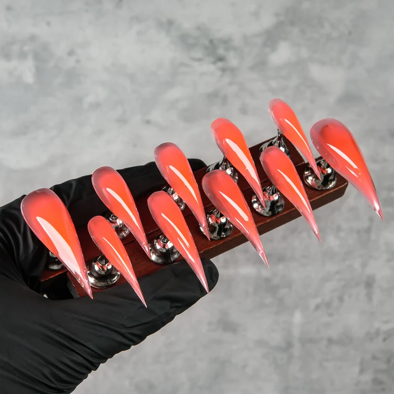 Scharfe Stiletto Press-On Nagel Set