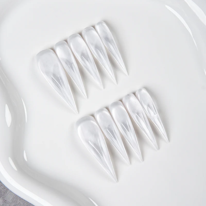 Schwarze Stiletto-Nagelspitzen-Set