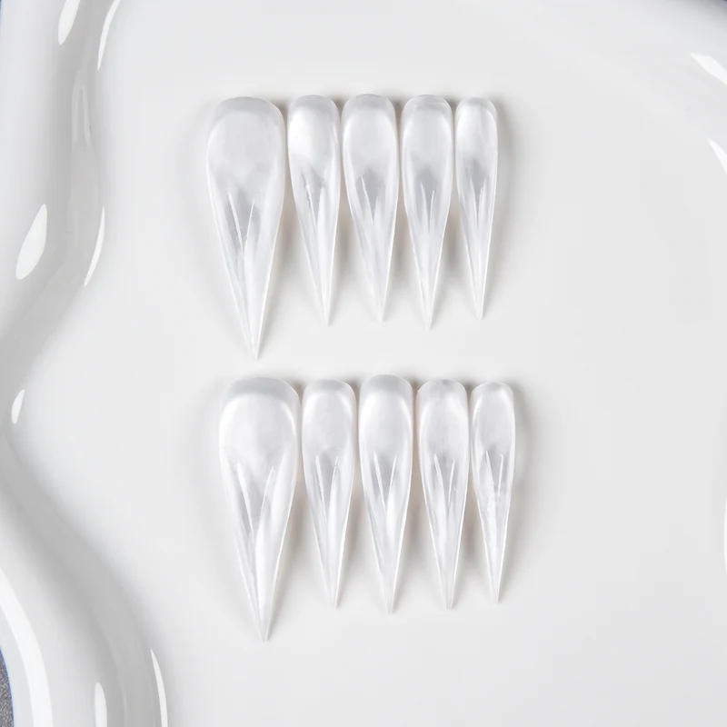 Schwarze Stiletto-Nagelspitzen-Set