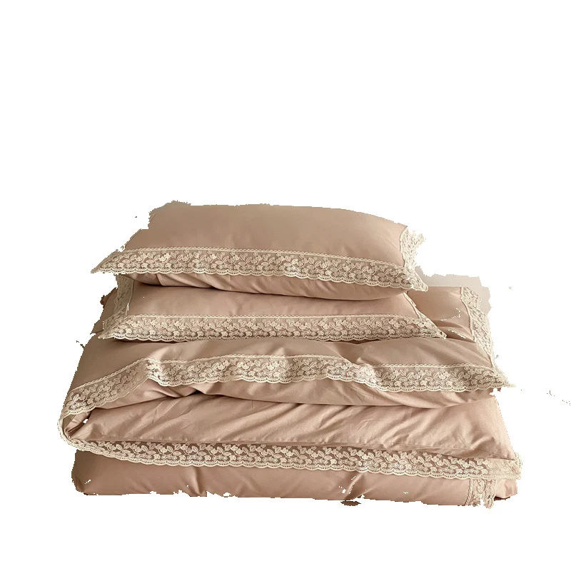 Luxuriöses Satin-Bettwäsche-Set mit feiner Spitzenkante