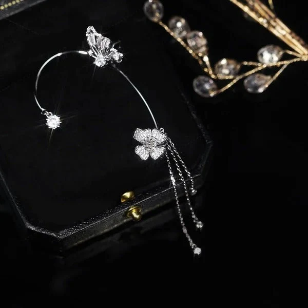 💕Schlichte Ohrclips mit Schmetterlings- und Blumenmotiv & Quasten – Elegant & bequem, ohne Ohrloch 🌸🦋