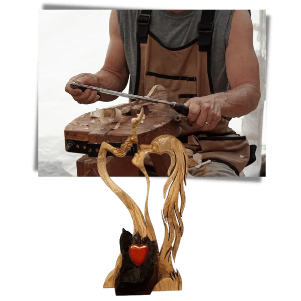 Holzschnitzerei in Herzform Dekoration