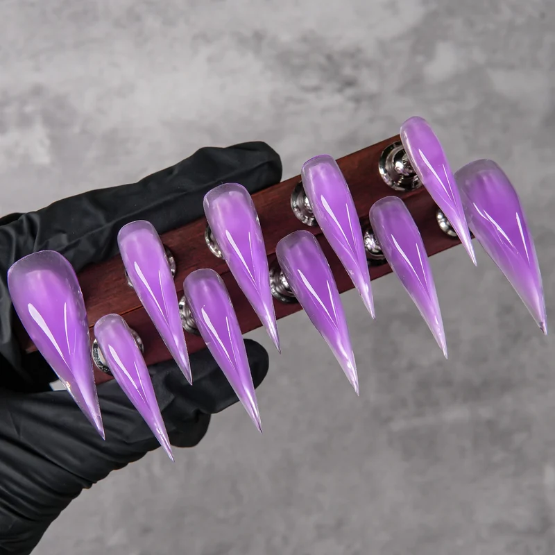 Premium dekorative Stiletto Press-On Nägel