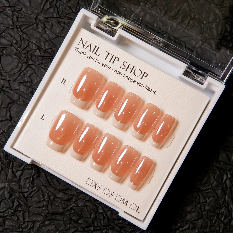 Natürliche Glänzende Press-On Nagelspitzen