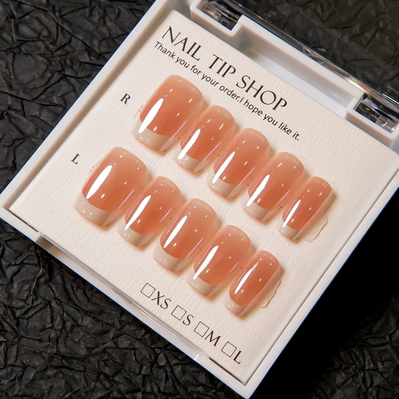 Natürliche Glänzende Press-On Nagelspitzen
