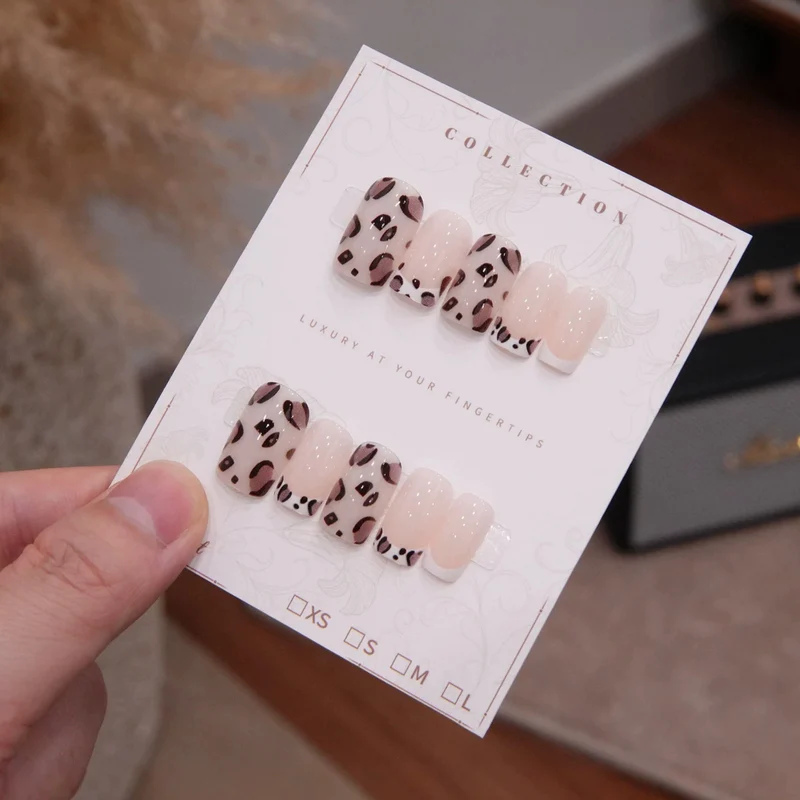 Luxus Leopardenmuster Press-On Nagelspitzen