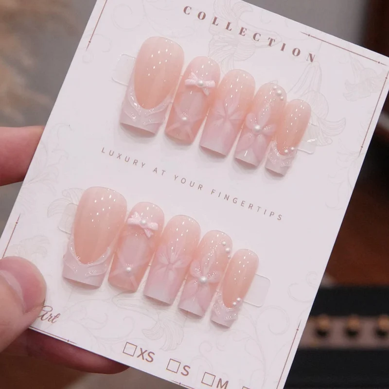 Luxuriöse dekorative Nagelspitzen