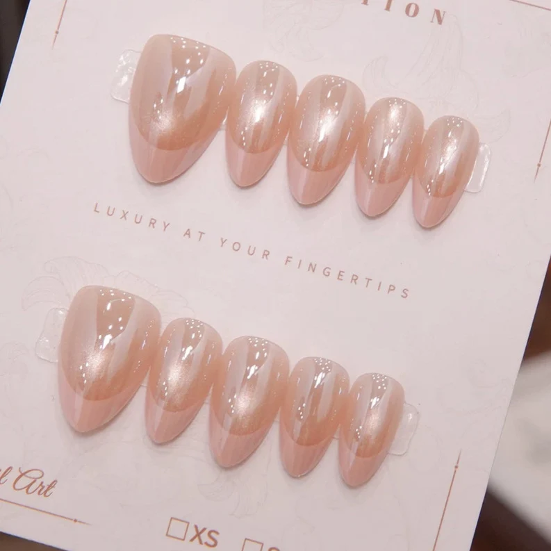 Luxuriöse Press-On Nagelspitzen