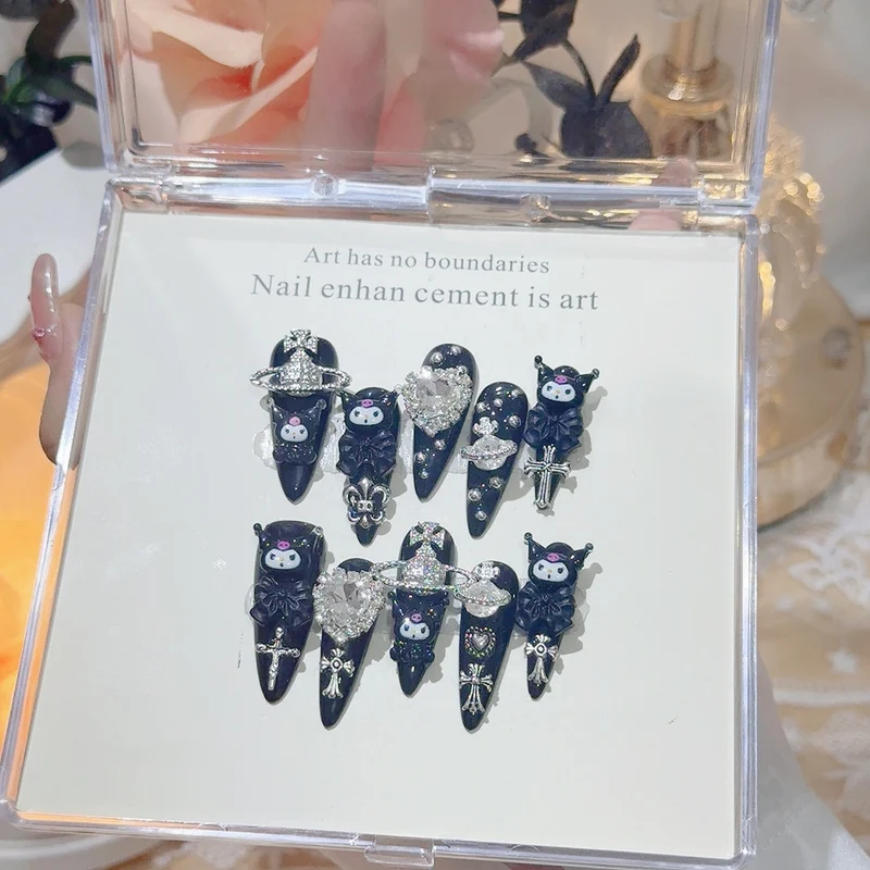 Künstlerische Gel-Nagelspitzen