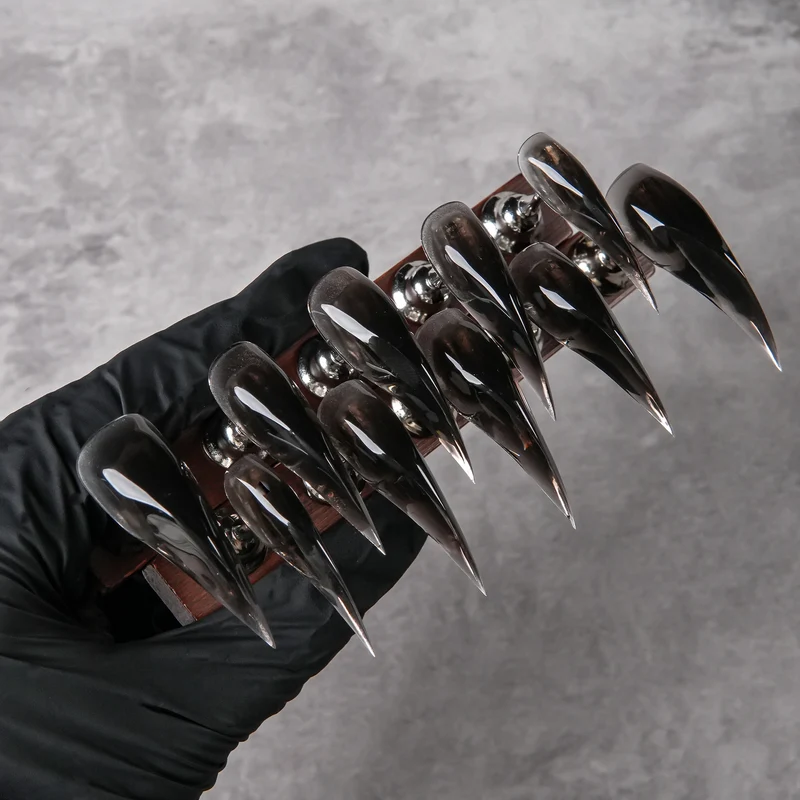 Gothic Stiletto Press-On Nägel