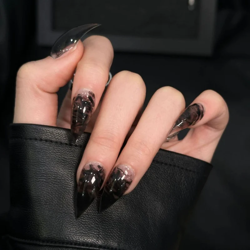 Gothic Stiletto Press-On Nagelset