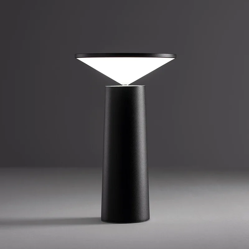 Skanto | Moderne Touch-Tischlampe mit USB