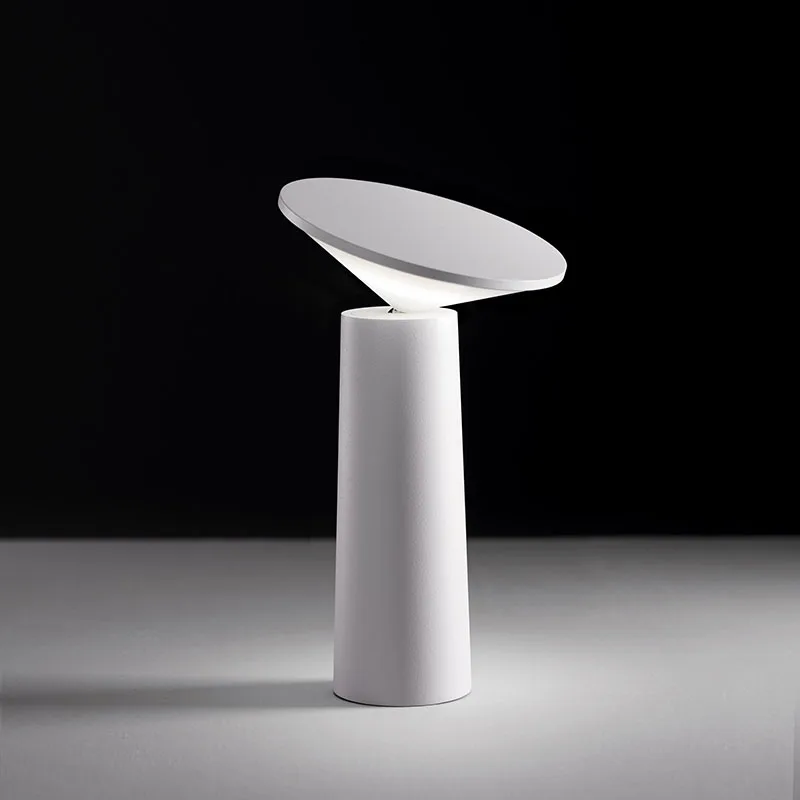 Skanto | Moderne Touch-Tischlampe mit USB
