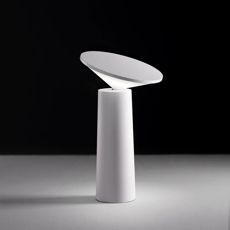 Skanto | Moderne Touch-Tischlampe mit USB