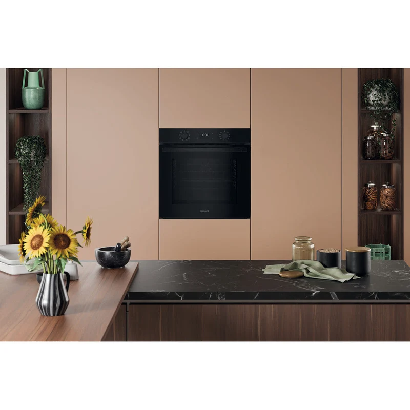 Hotpoint 71L Einbau Multifunction Electric Einbaubackofen - Schwarz | HO3K55CBUK