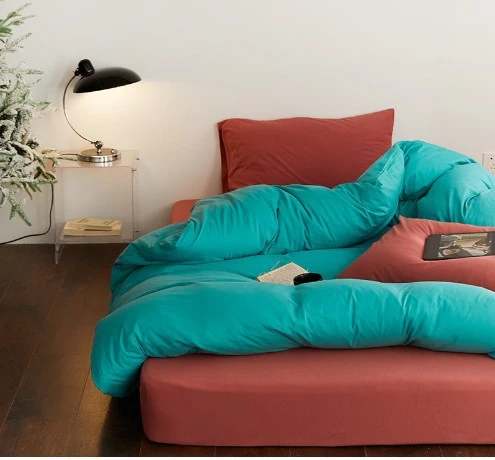 Komfort Ganzjahres-Steppbett mit atmungsaktiver Hohlfaserfüllung und Jersey-Spannbettlaken-Set