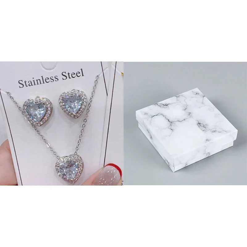 Herzförmiges Kristall-Schmuckset mit Halskette & Ohrsteckern