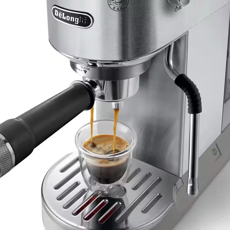 DeLonghi New Dedica Duo Manual Espresso Kaffeemaschine - Metal | EC890.M