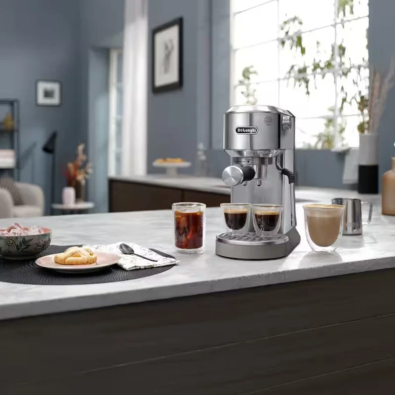 DeLonghi New Dedica Duo Manual Espresso Kaffeemaschine - Metal | EC890.M