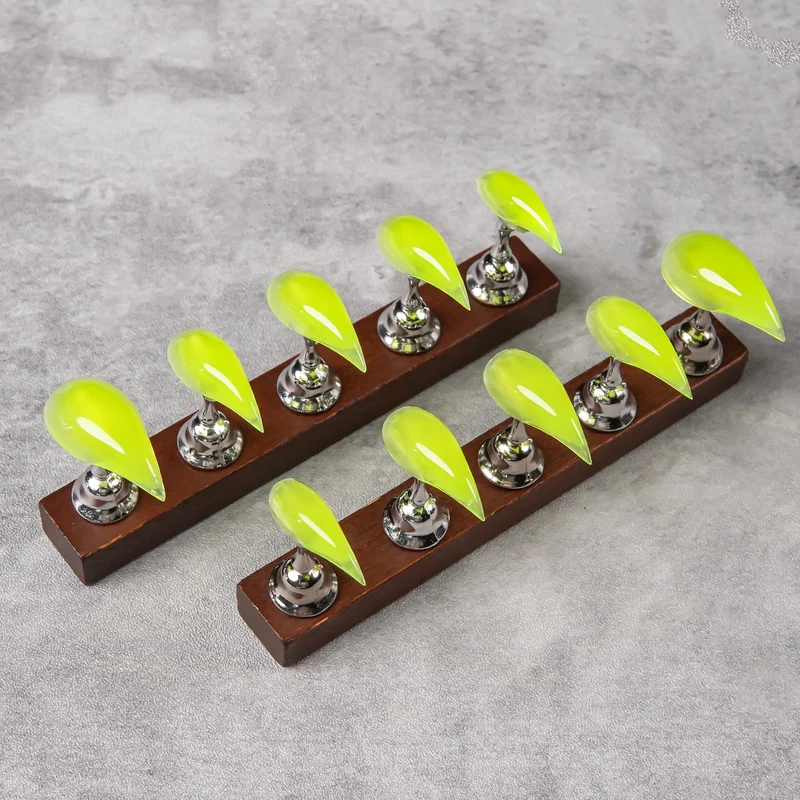 Elegante Stiletto Press-On Nail Kit
