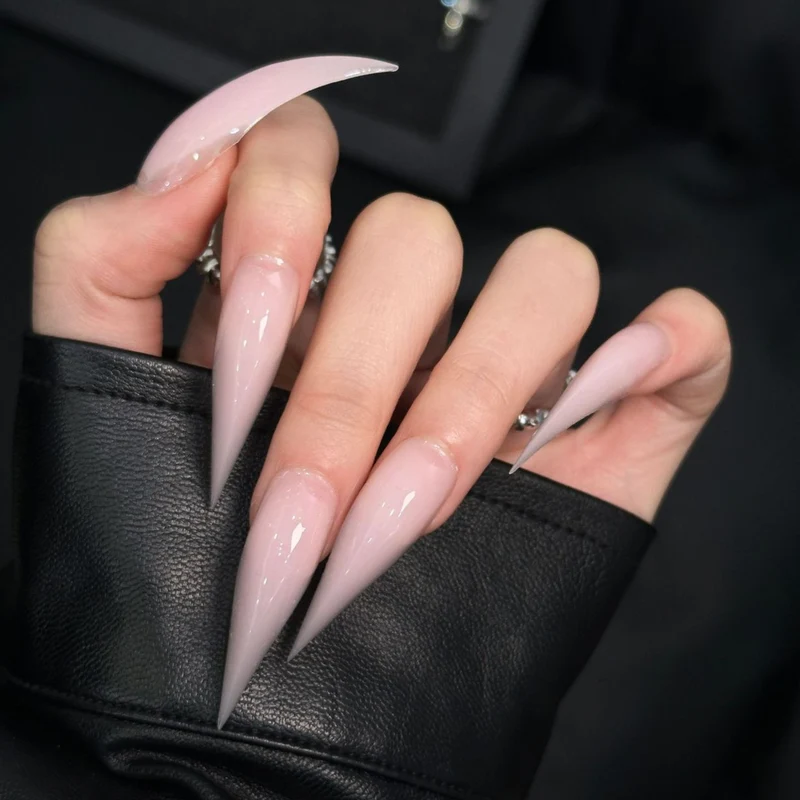 Elegante Stiletto Press-On Nagelverstärkungen
