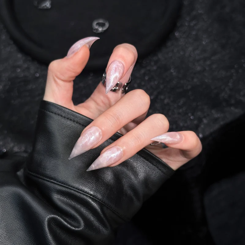 Glänzende Stiletto Press-On Nagelverbesserungen 1791255101