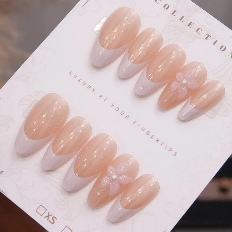 Floral Accent Press-On Nail Set