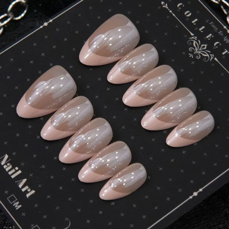 Elegantes Press-On Nageldesign-Set