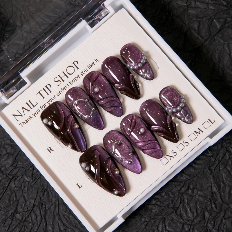 Elegantes Press-On Nagelkunst-Set mit Perlen-Akzenten