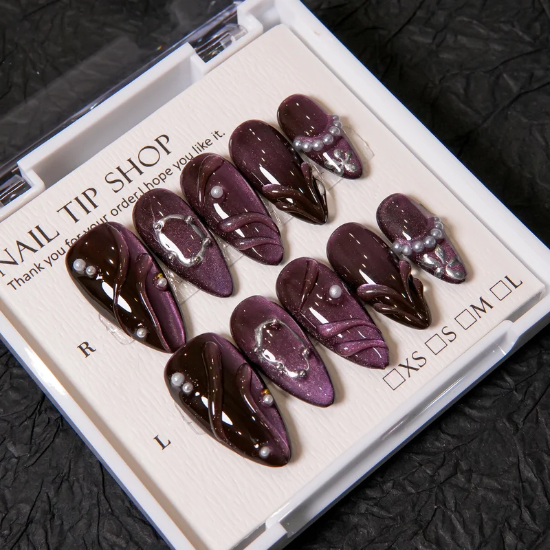 Elegantes Press-On Nagelkunst-Set mit Perlen-Akzenten