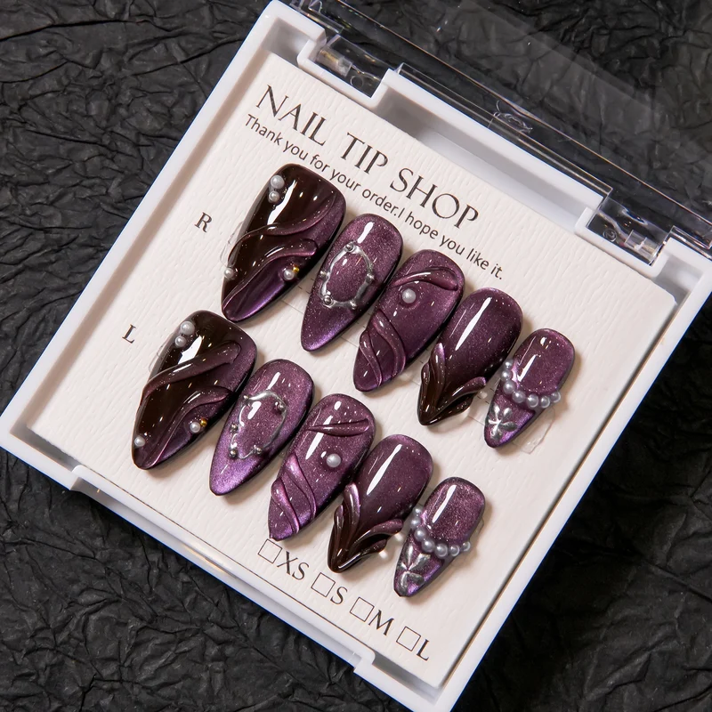 Elegantes Press-On Nagelkunst-Set mit Perlen-Akzenten