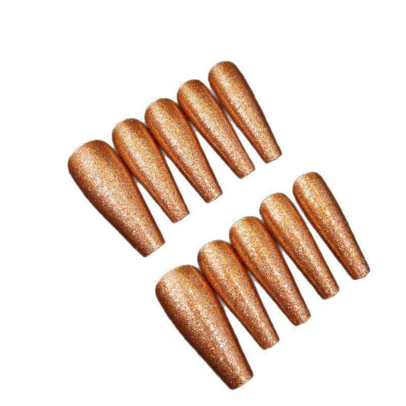 Glitzernde Stiletto Press-On Nageldesigns