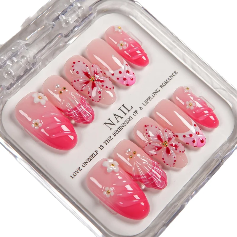 Dekoratives Press-on-Nagelset mit Floral-Designs