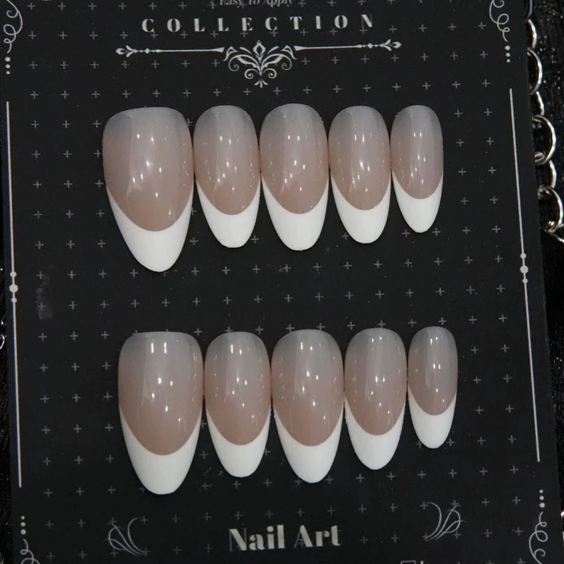 Elegante French Tip Press-On Nägel